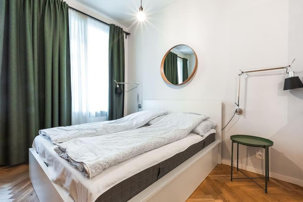 Cute Apartment Perfect For Business And Travel. Warschau Exterior foto