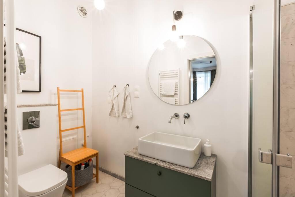 Cute Apartment Perfect For Business And Travel. Warschau Exterior foto